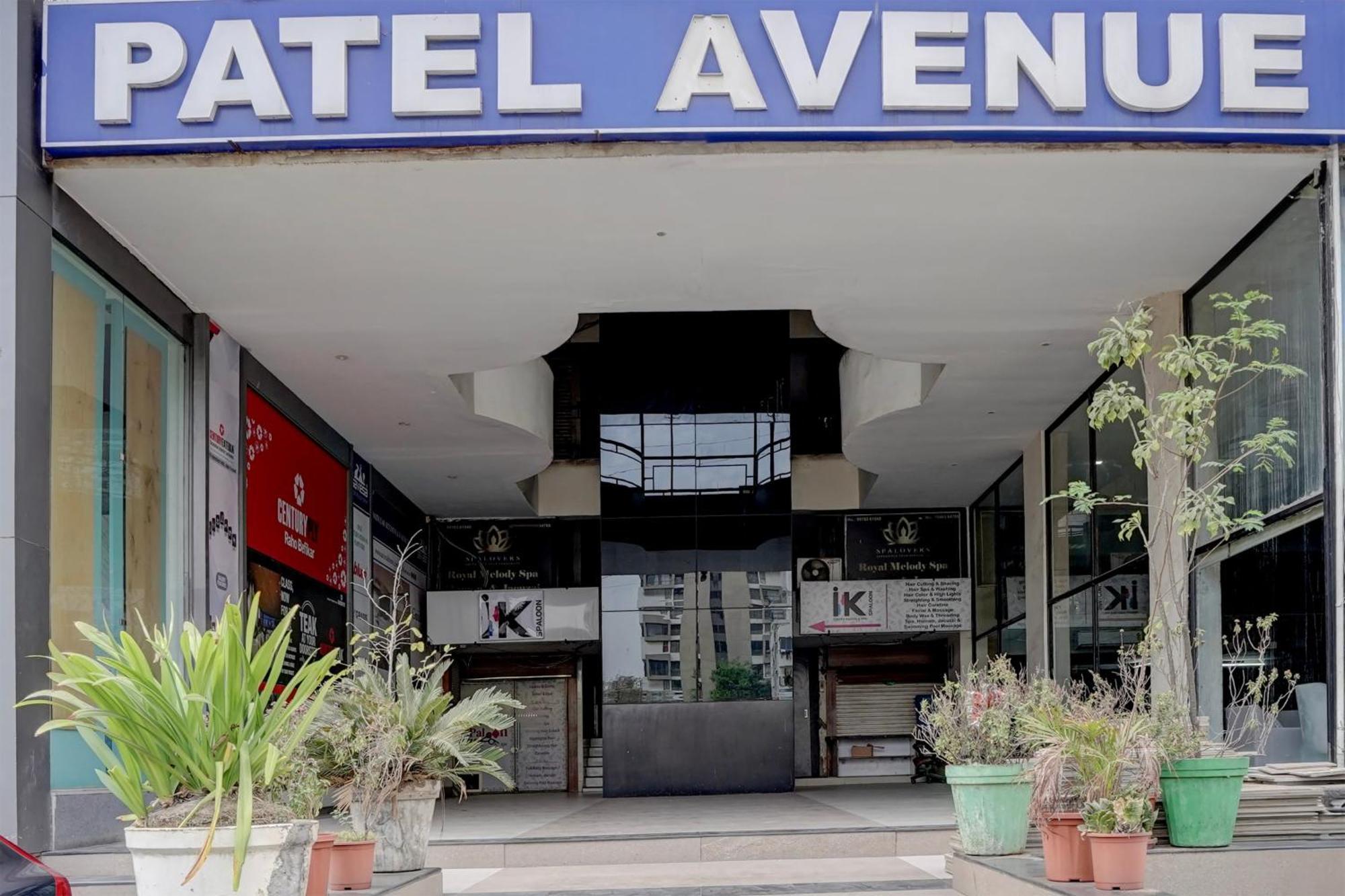 Hotel O Palak Palace Ahmedabad Eksteriør billede
